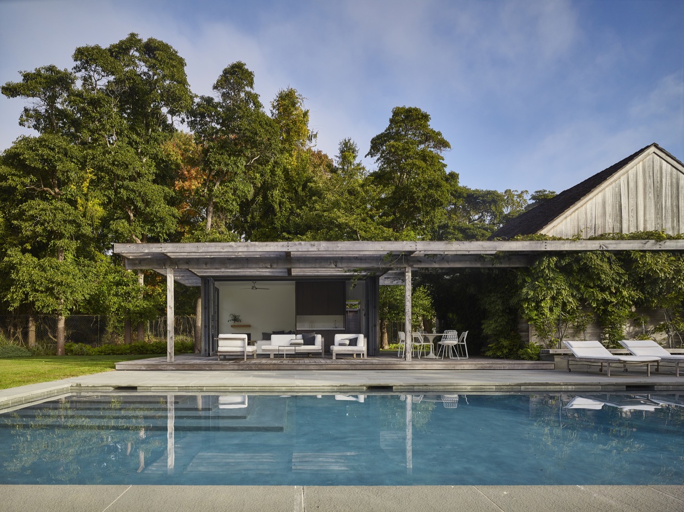 Explore 15 Houses That Get the Most Out of an Accessory Dwelling Unit (ADU) - 13707